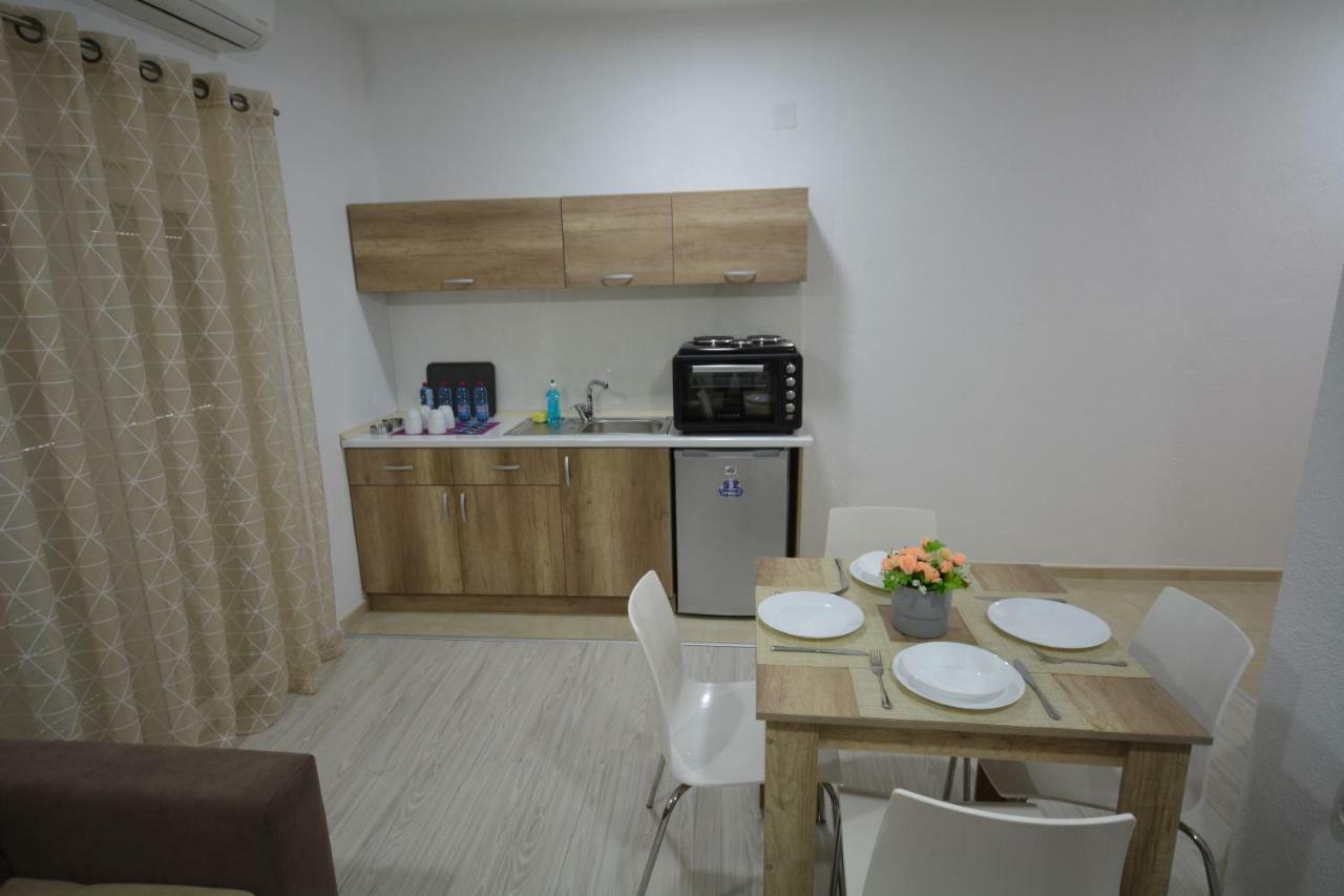 Luna Apartments Gevgelija Eksteriør billede