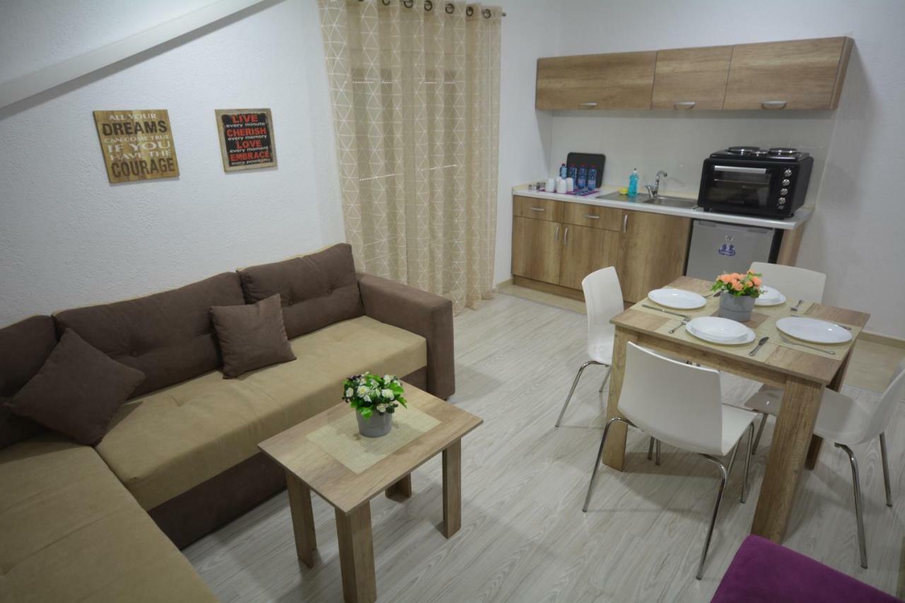 Luna Apartments Gevgelija Eksteriør billede